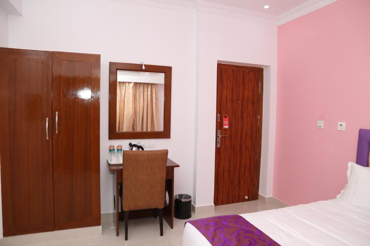 Sbk Park Inn Kanchipuram Exterior photo